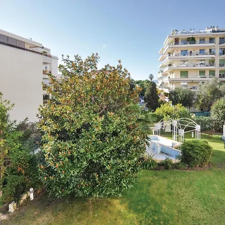 Awesome In With Kitchen * Cannes